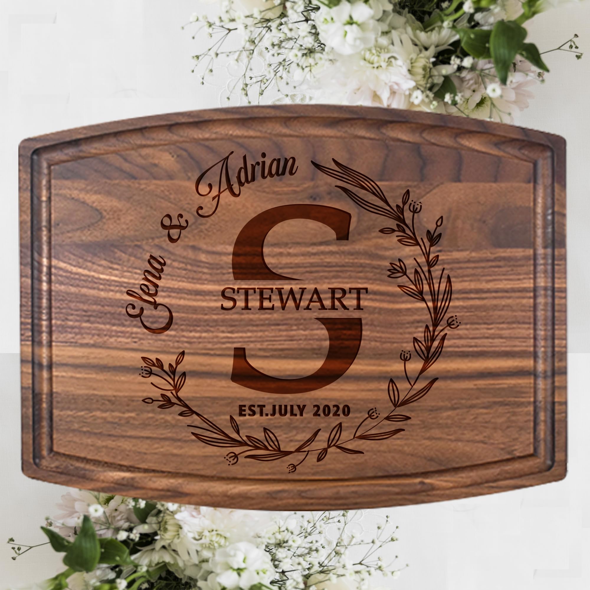 Silveroy Customized Love: Personalized Engraved Wood Cutting Boards for Couples - Ideal Gift for Weddings, Bridal Showers, Anniversaries, Christmas, Housewarming and Real Estate Closing