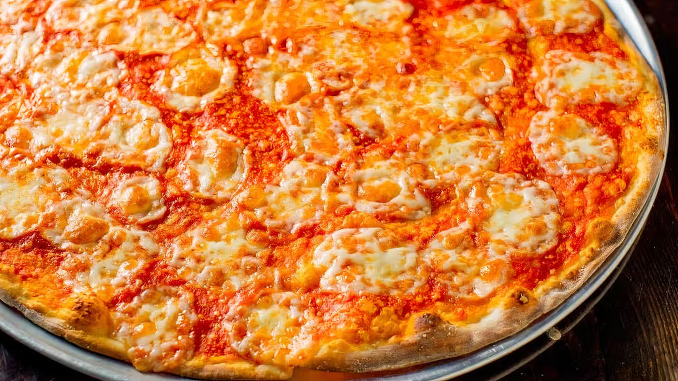 LG Classic Pizza