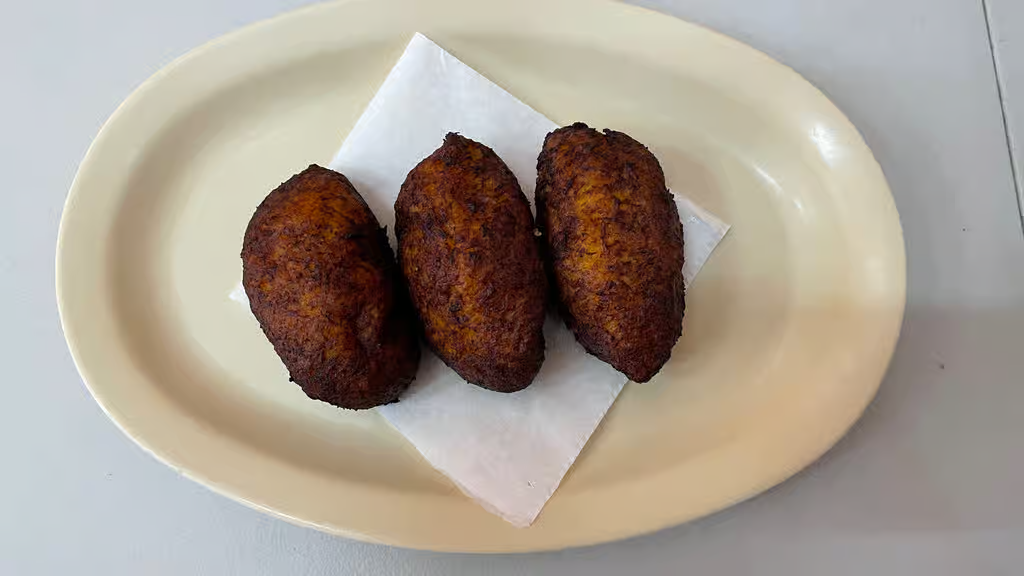 3 Empanadas de Leche / Milk Empanadas