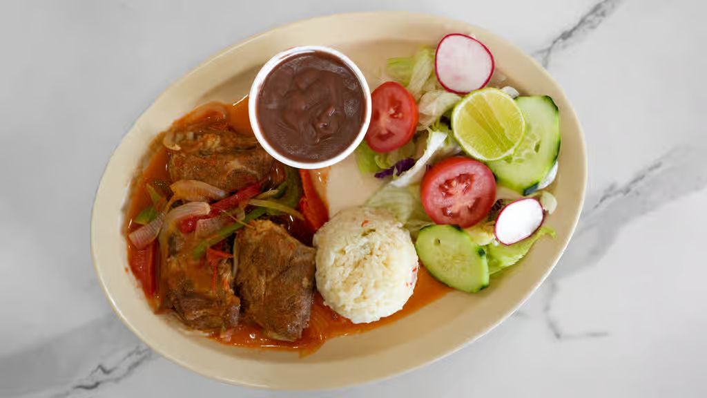 Costilla de puerco entomatado